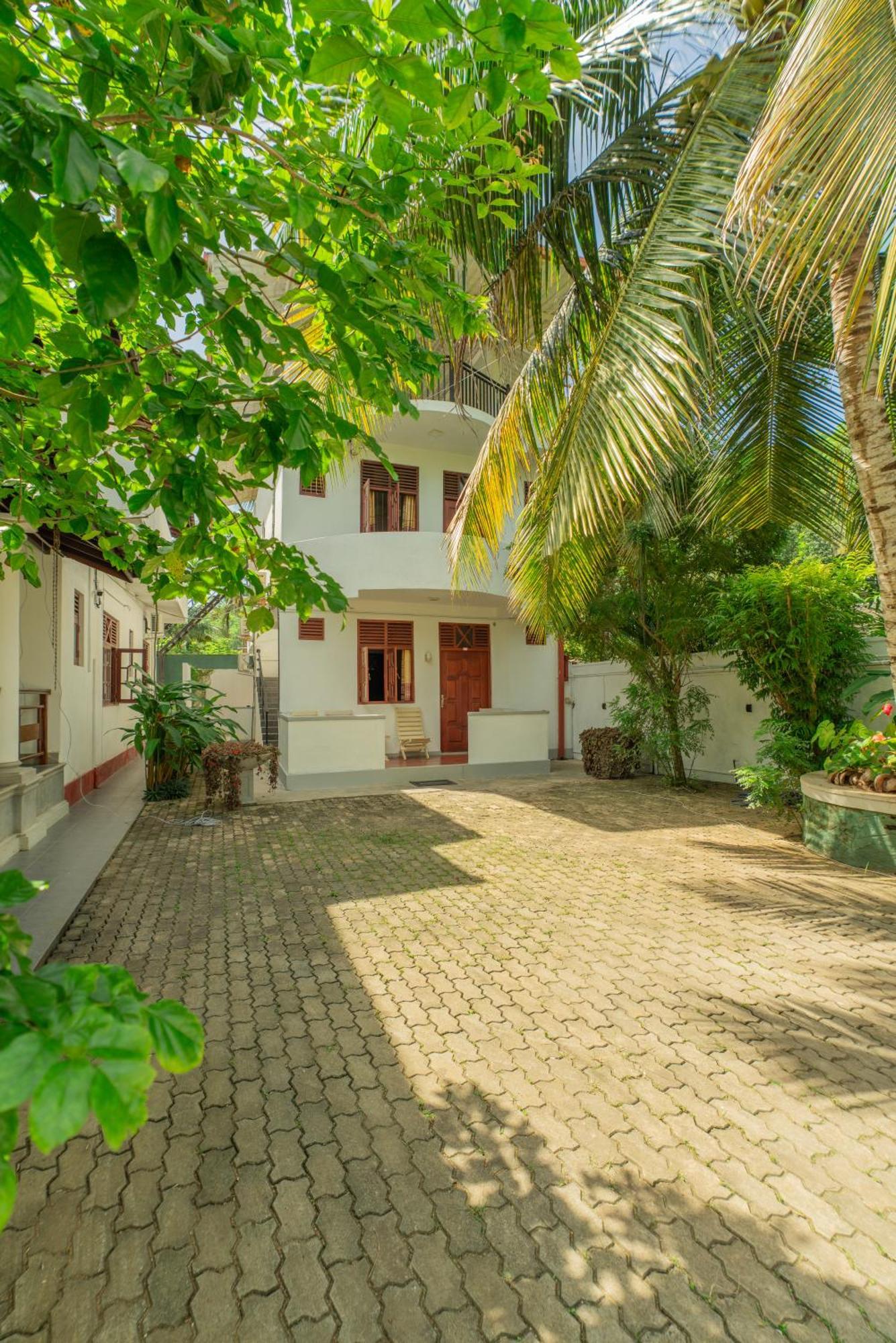 The Calm Of8 Hotel Unawatuna Eksteriør billede