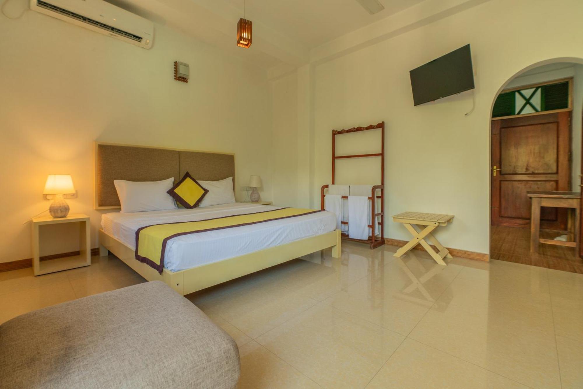The Calm Of8 Hotel Unawatuna Eksteriør billede